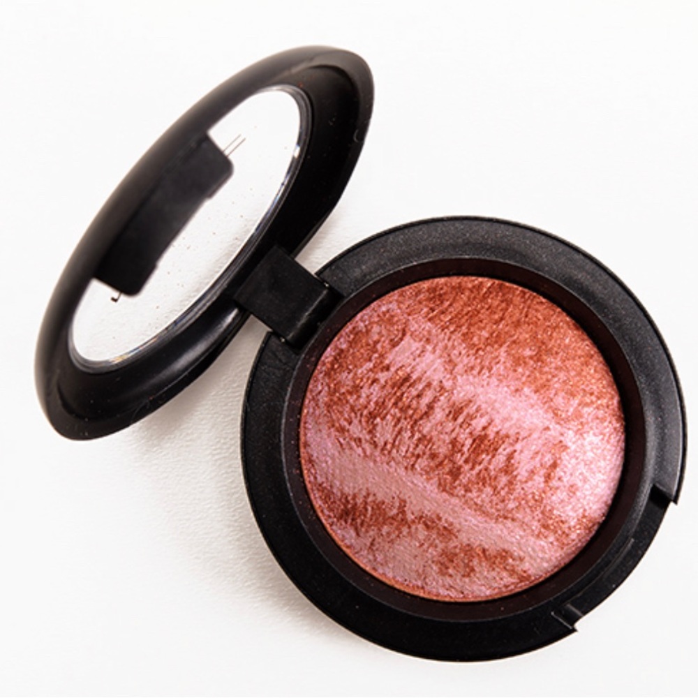 MAC NIB Mineralize Eyeshadow - Caribbean